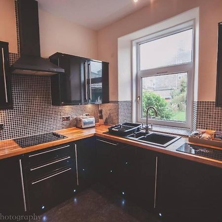 Stylish And Spacious Two Bed In Aberdeen'S West End Bagian luar foto